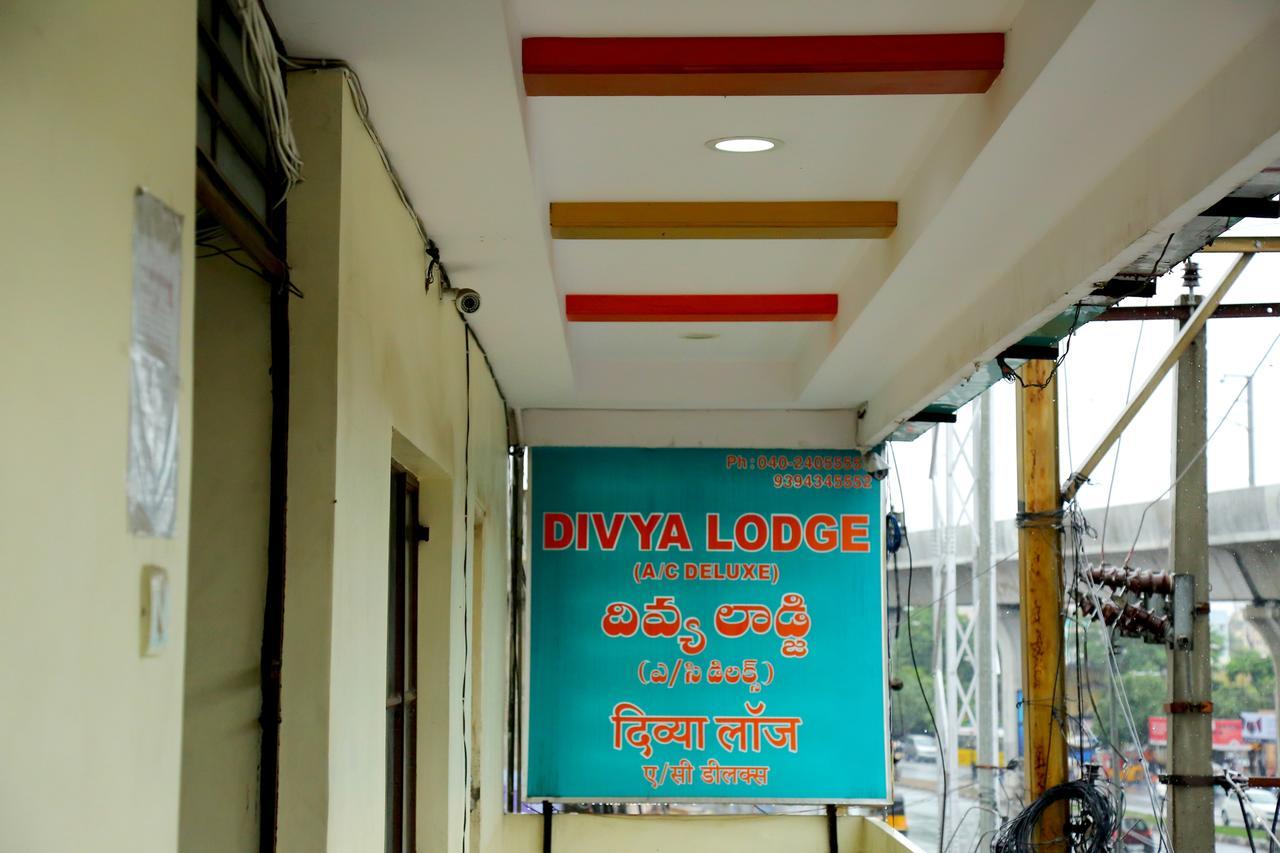 היידראבד Divya Lodge מראה חיצוני תמונה