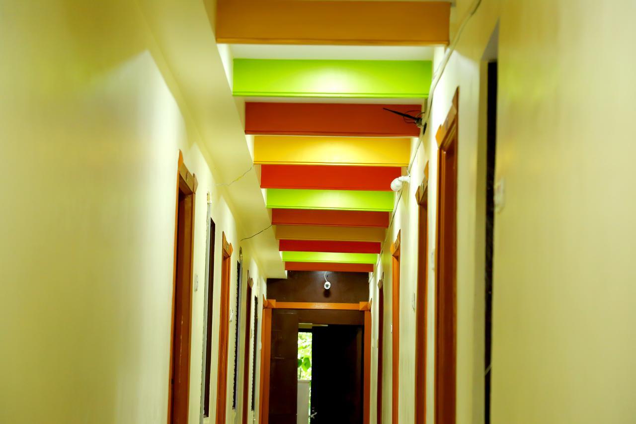 היידראבד Divya Lodge מראה חיצוני תמונה