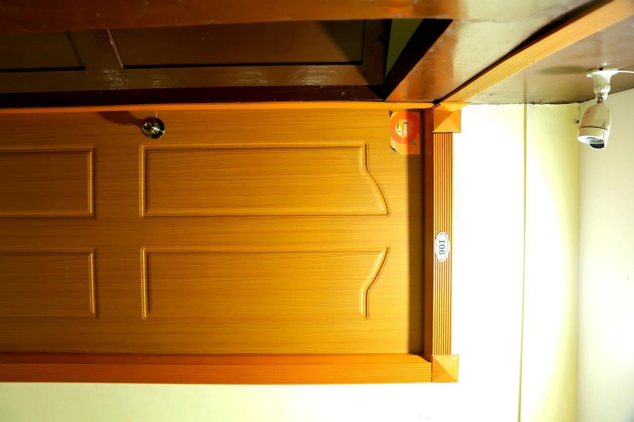 היידראבד Divya Lodge מראה חיצוני תמונה